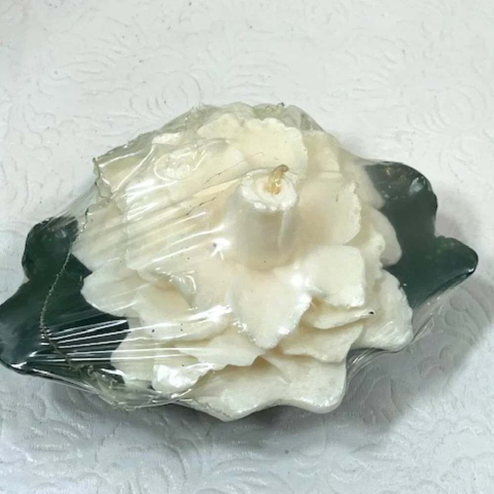 VTG 4 White Magnolia Floating Floral Candles Michael Coffindaffer 5.5